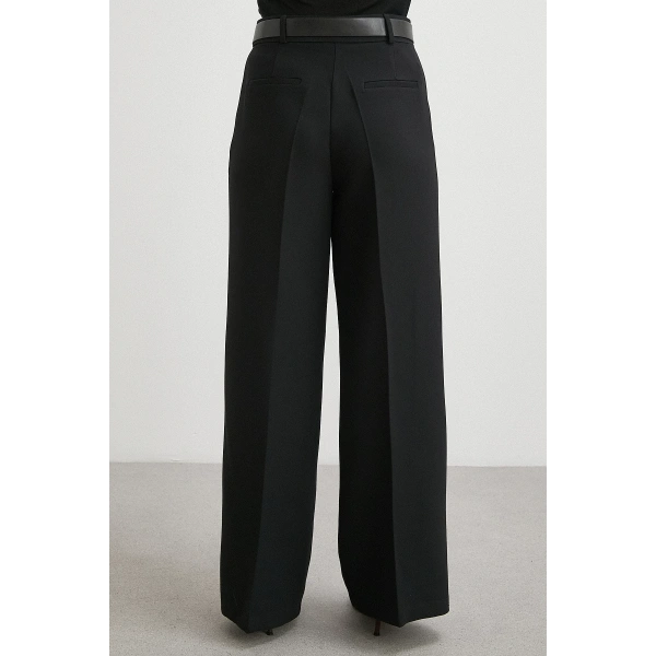 Deri Kemerli Geniş Paça Pantolon Siyah