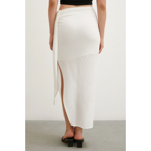 Önü Bağlamalı Etek Ekru