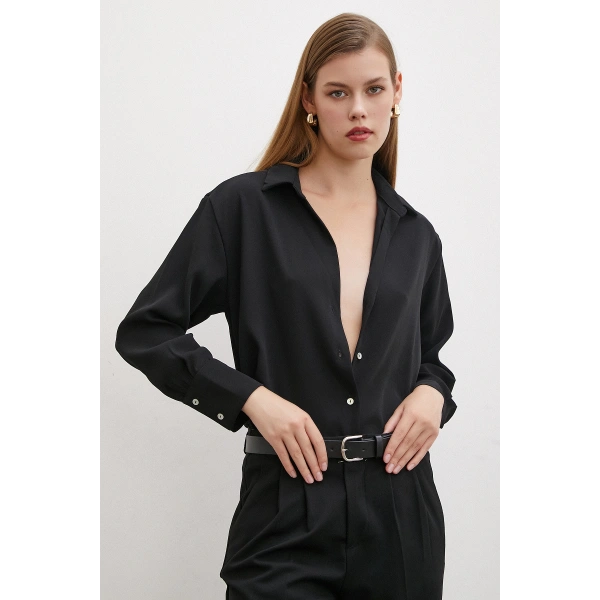 V Yaka Polyester Gömlek Siyah