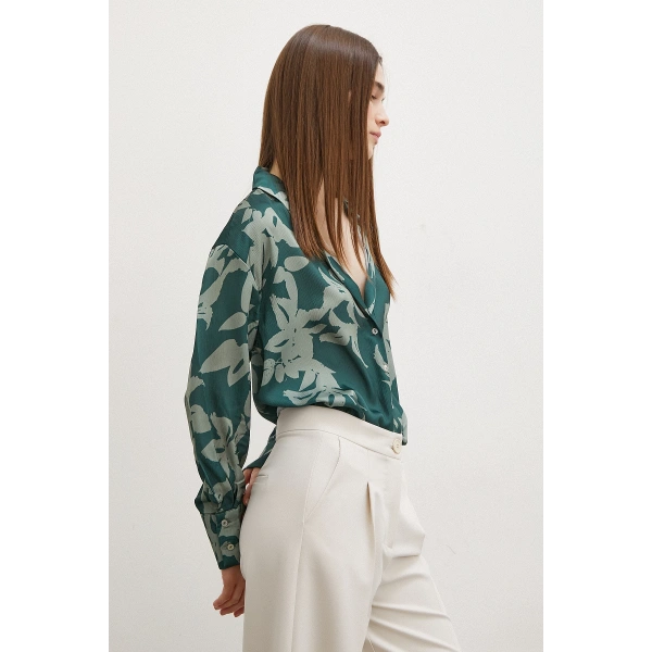 V Yaka Desenli Gofret Saten Gömlek Yeşil