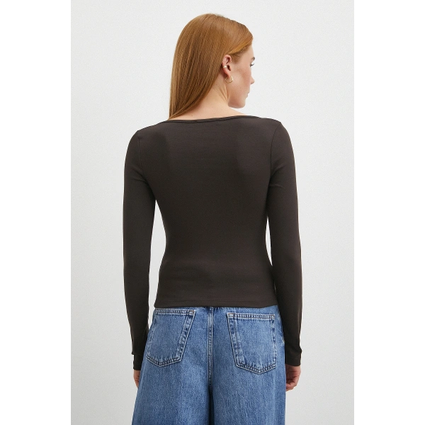 Uzun Kol Kare Yaka Bluz Kahve