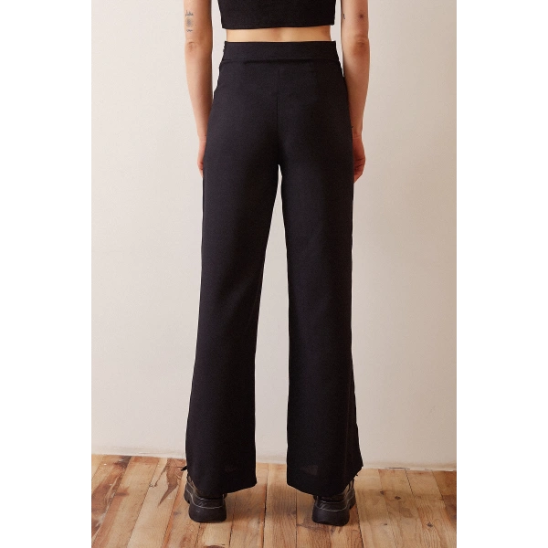 Düğme Detaylı Salaş Pantolon Siyah