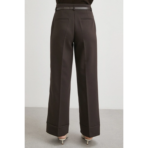 Yüksek Bel Paça Detaylı Kemerli Pantolon Kahve