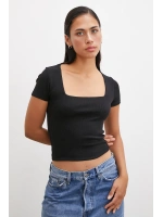 Kare Yaka T-shirt Siyah