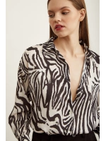 Zebra Desen V Yaka Saten Gömlek Siyah