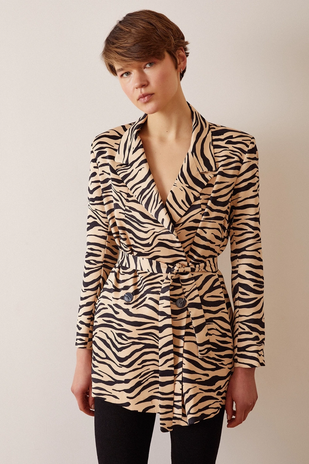Düğmeli Kuşaklı Blazer Ceket Leopar