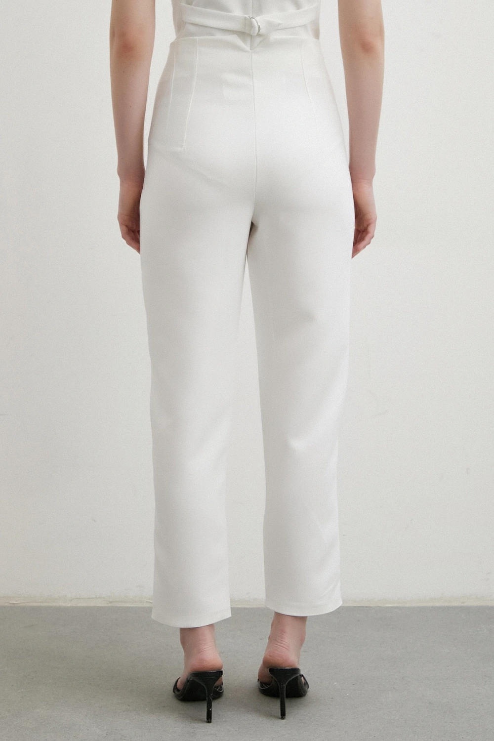 Önü Pensli Skinny Kumaş Pantolon Ekru