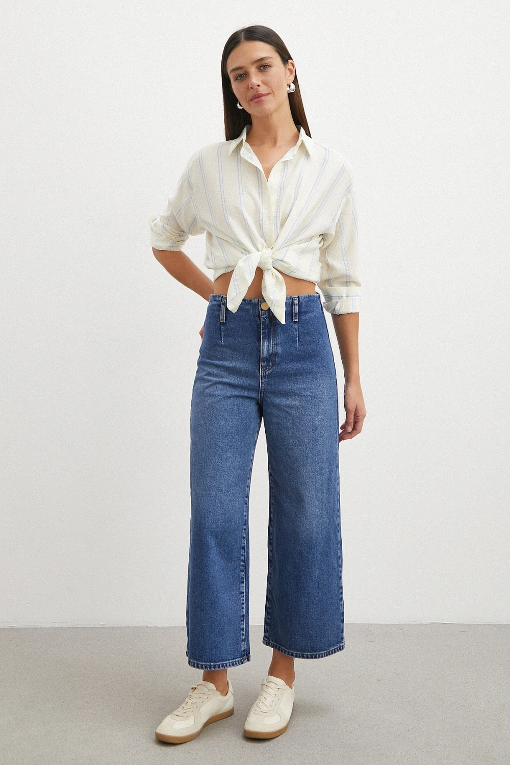 Önü Cepsiz Straight Jean Mavi