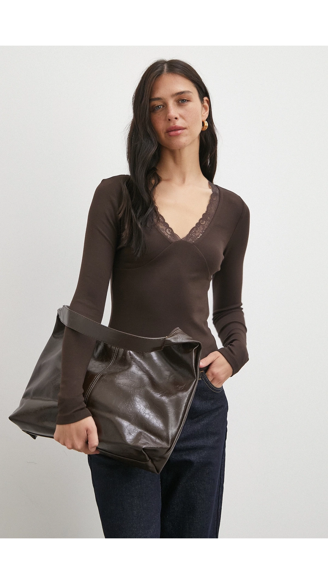 Yakası Dantelli Bluz Kahve