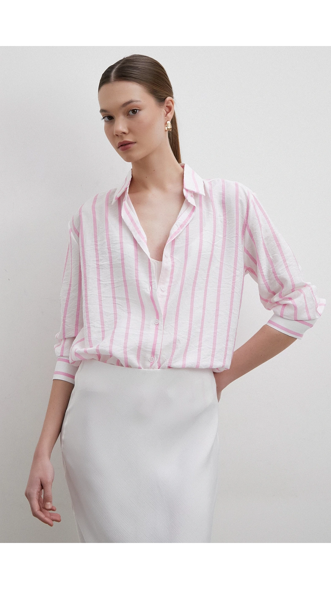 V Yaka Çizgili Modal Gömlek Pembe