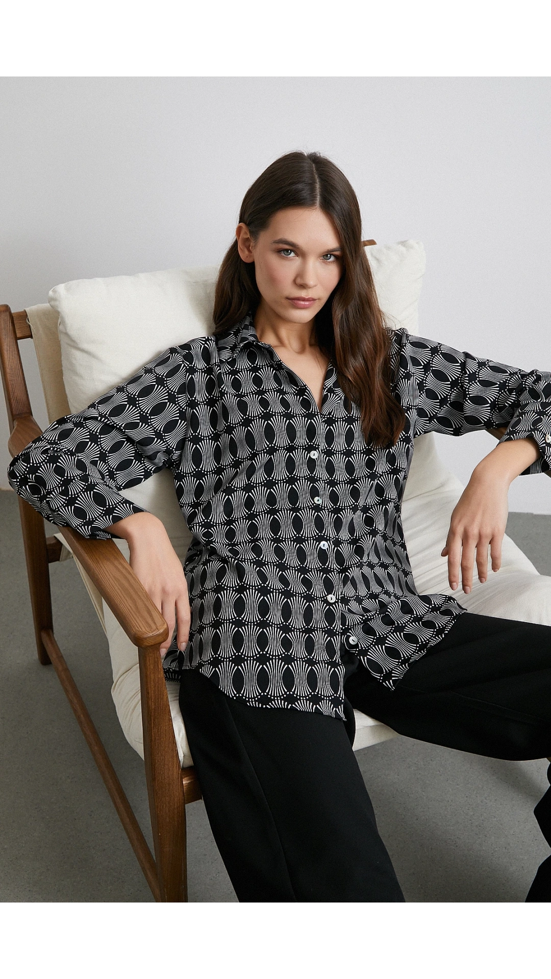 Geametrik Desenli Gömlek Siyah