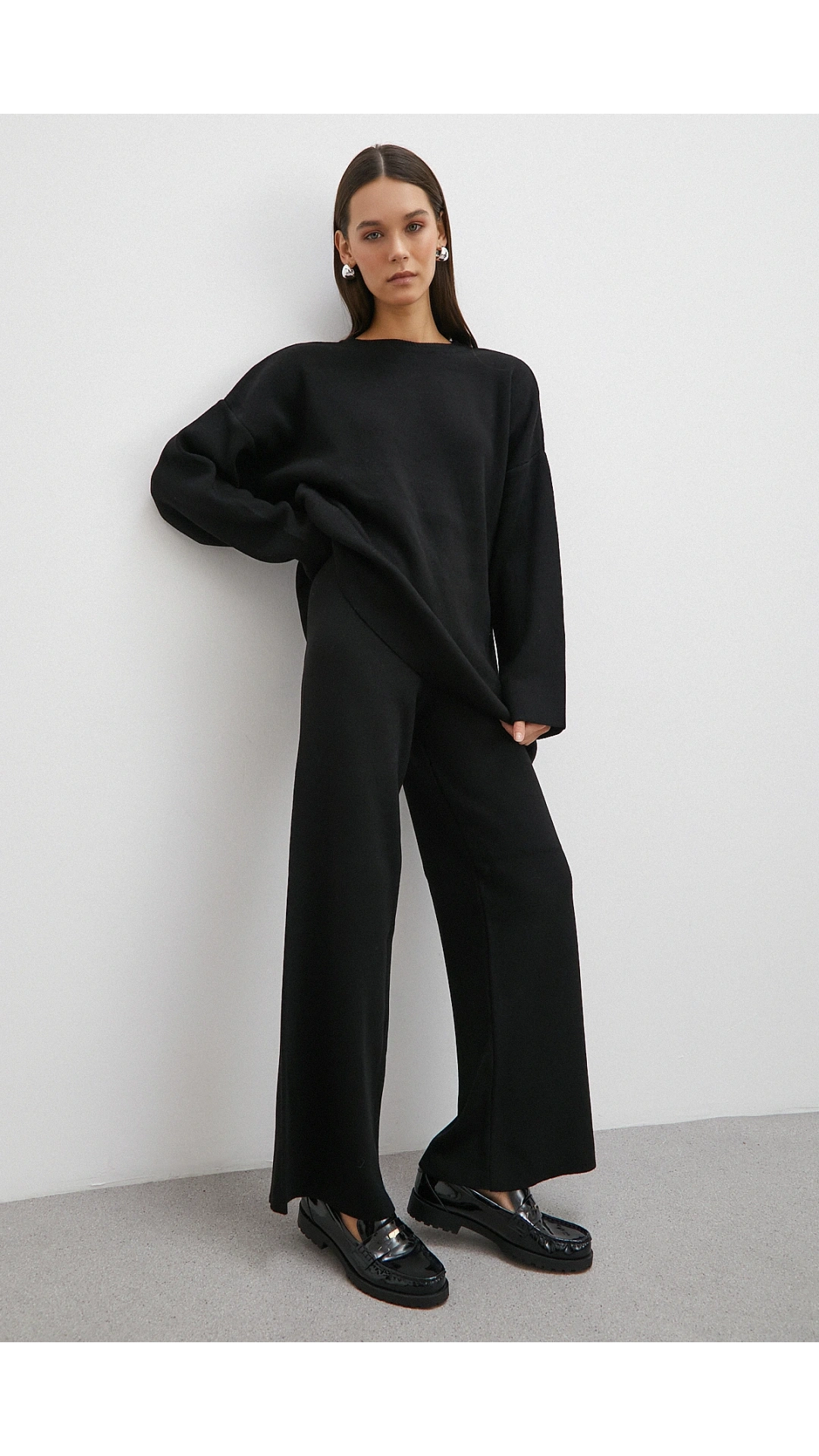 Eteği Çapraz Pantolonlu Bisiklet Yaka Takım Siyah