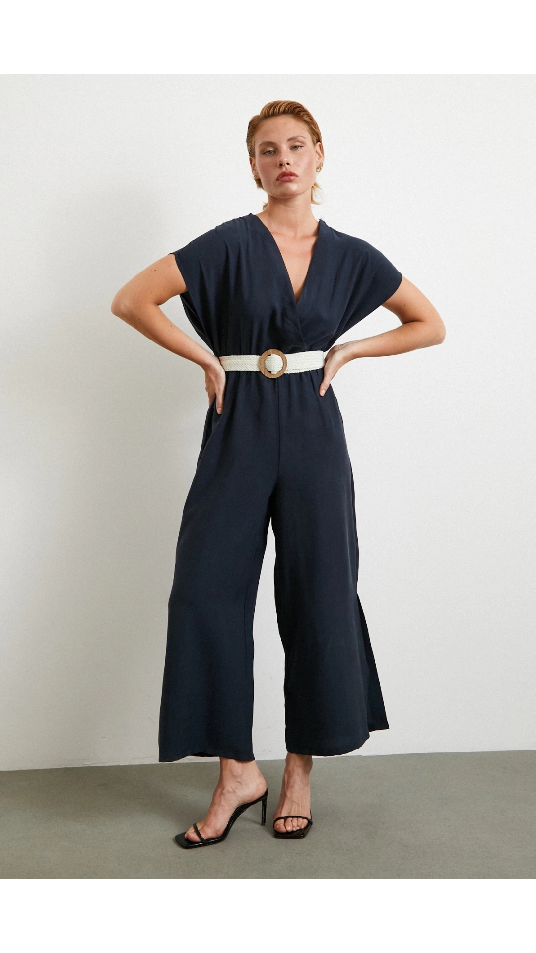 Kemer Detaylı Yarasa Kol Tulum Lacivert