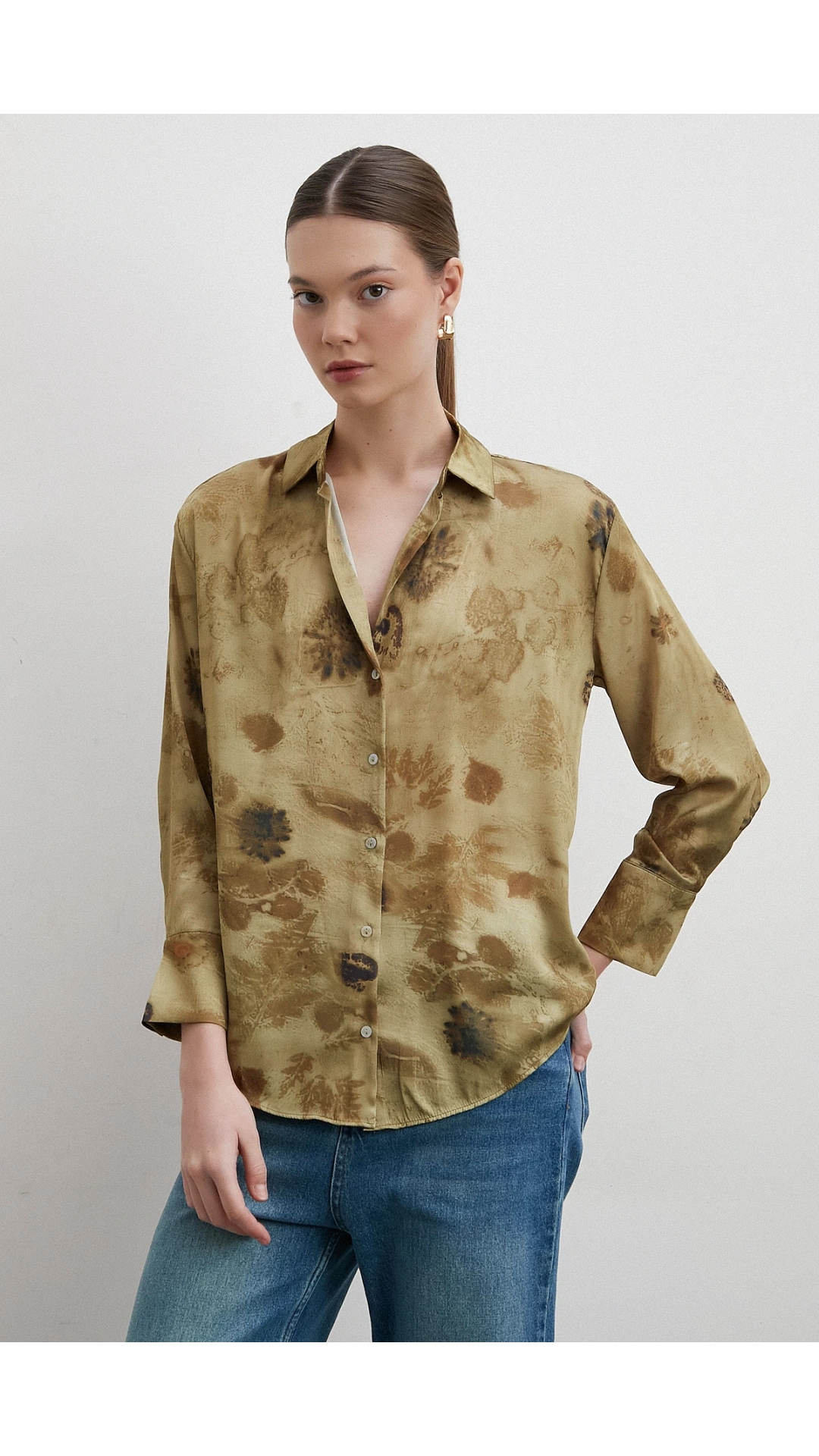 V Yaka Desenli Gömlek Haki