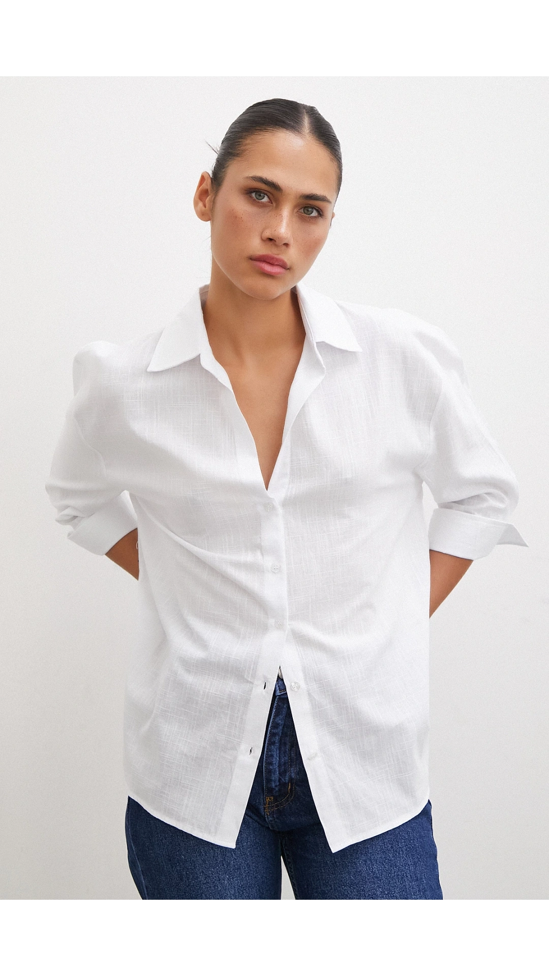 Geniş Manşetli Keten Gömlek Beyaz