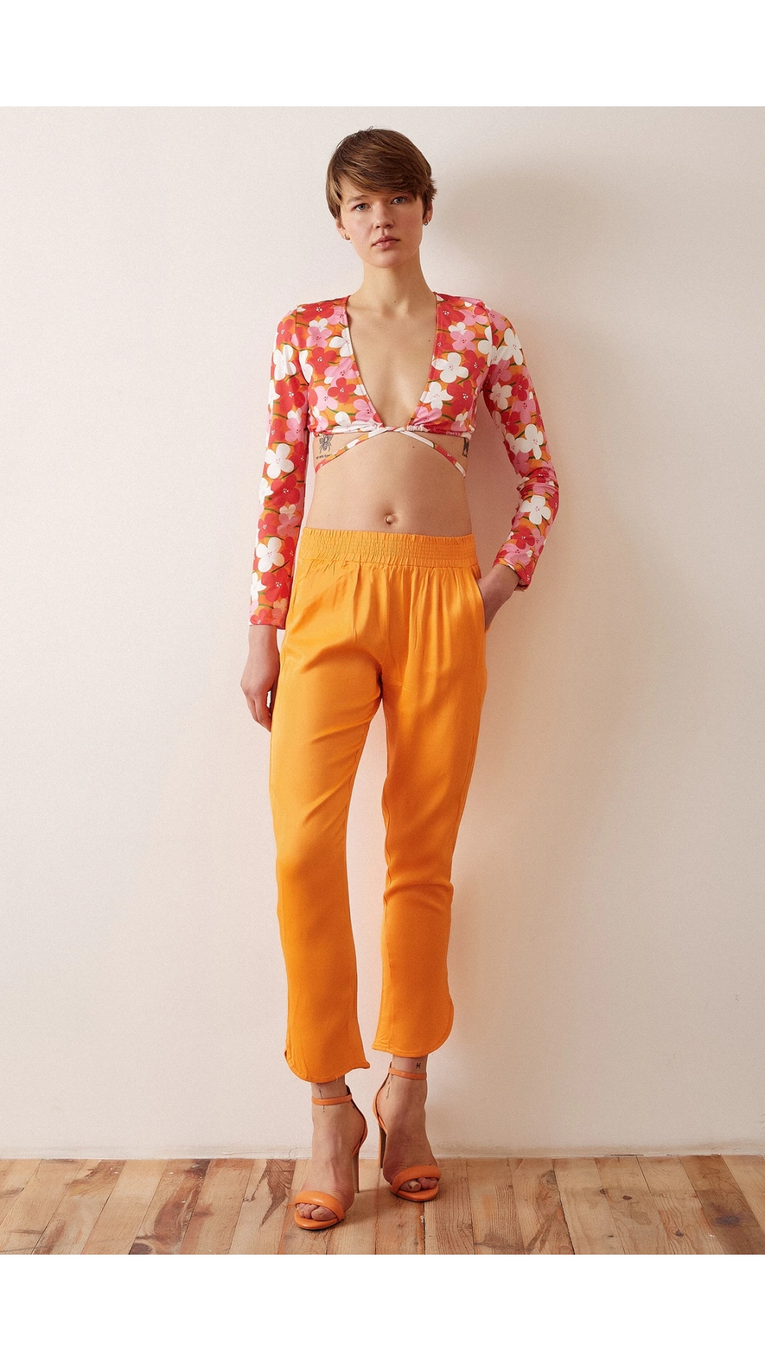 Beli Lastikli Saten Pantolon Turuncu