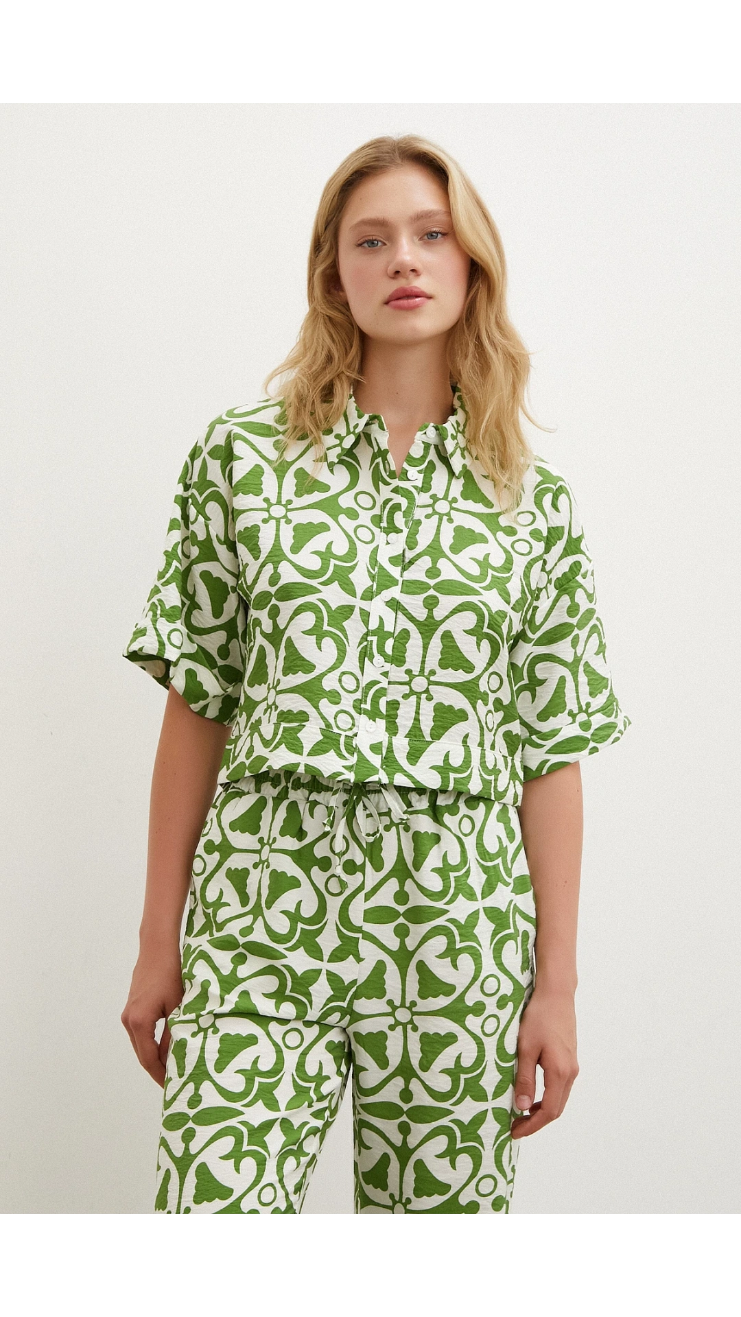 Kısa Kollu Crop Gömlek Yeşil