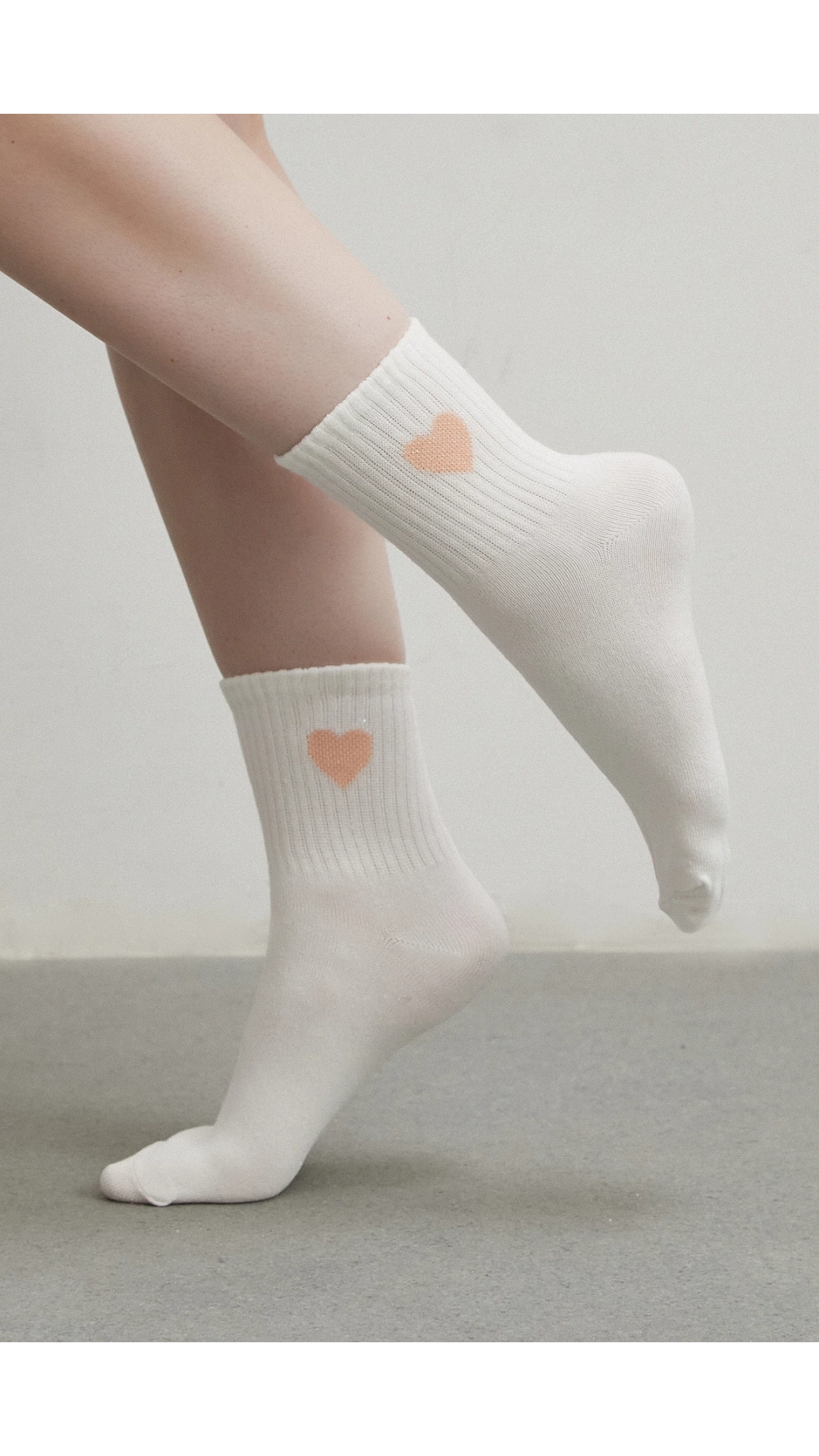 4 Lü Kalp İşlemeli Tenis Çorap Beyaz