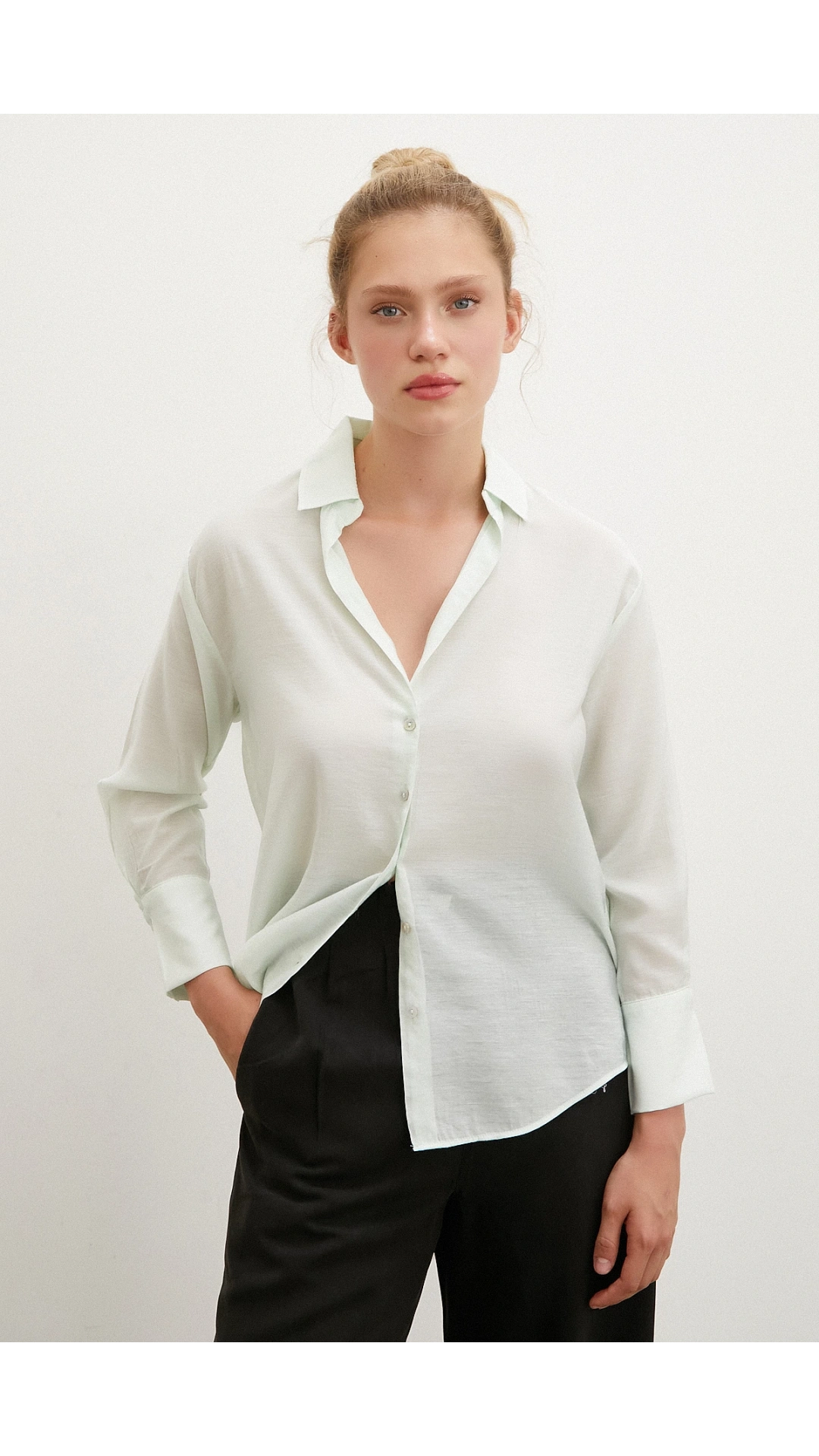 V Yaka Robalı Gömlek Mint