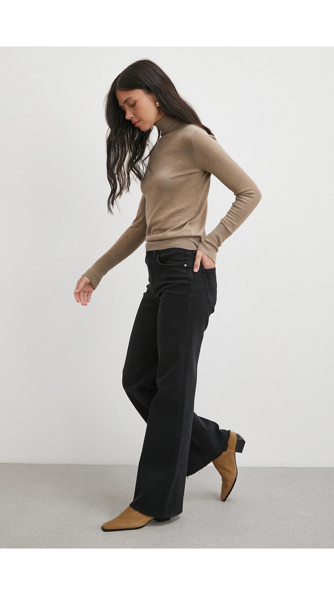 Push Up Kesik Geniş Paça Jean Siyah