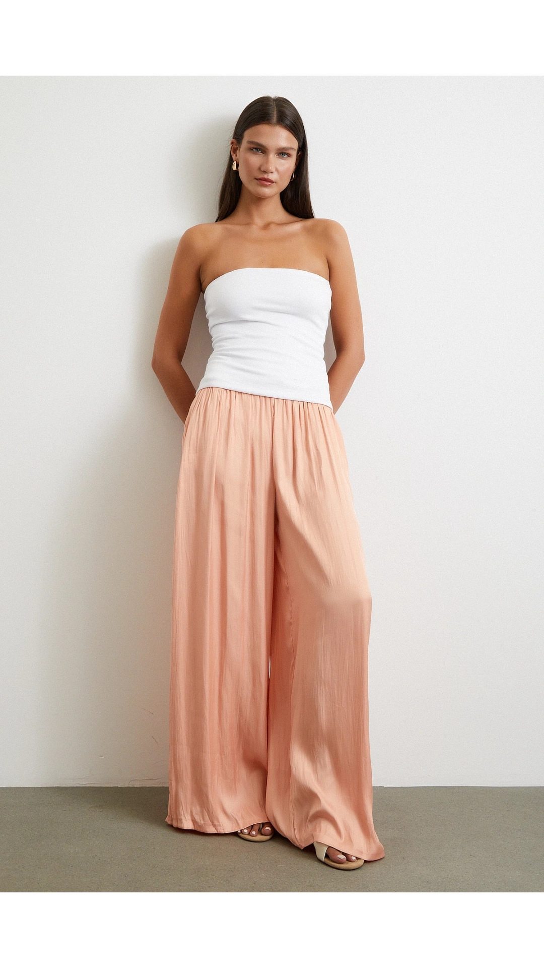 Beli Lastikli Geniş Paça Büzgülü Pantolon Pudra