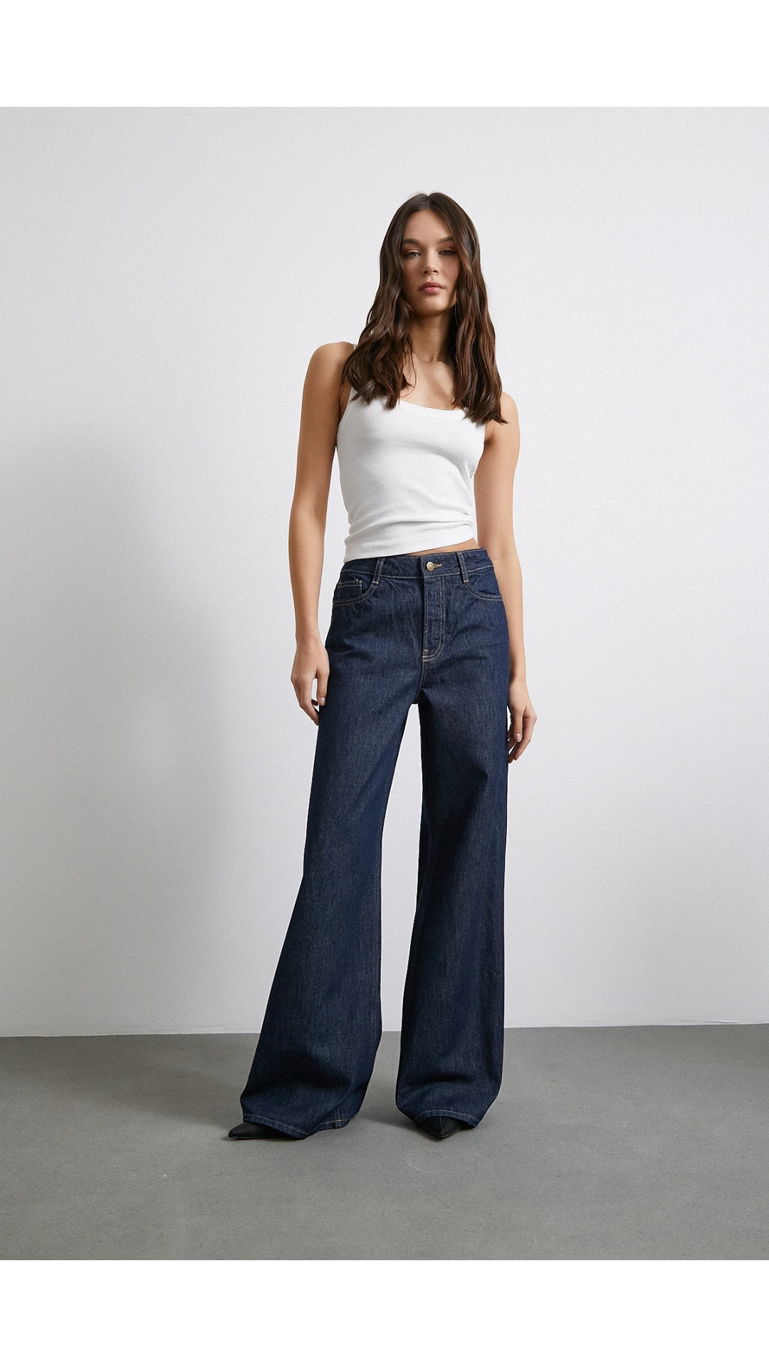 Beş Cepli Yüksek Bel Bol Paça Jean Lacivert