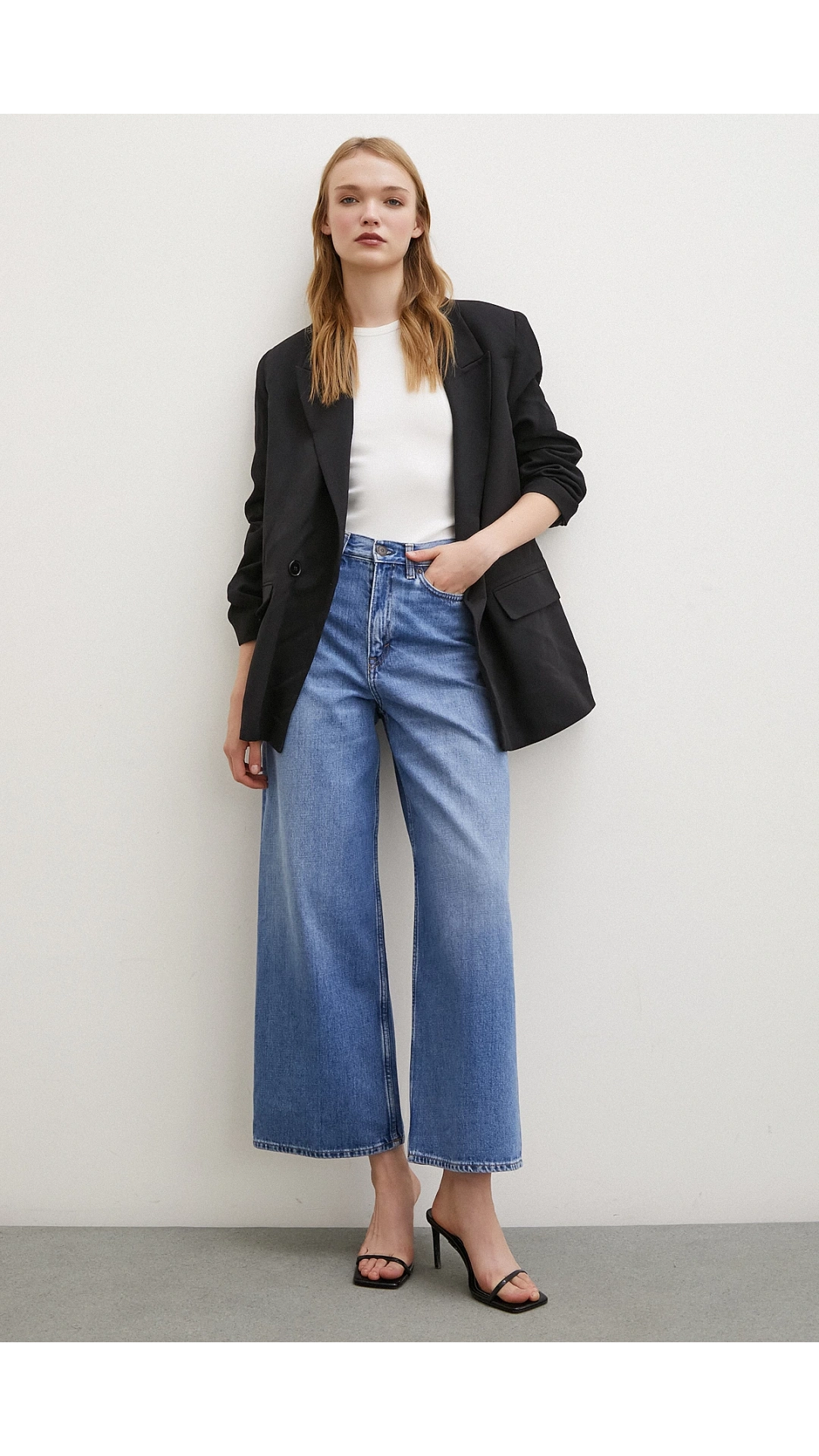 Yüksel Bel Geniş Paça Salaş Jean Mavi