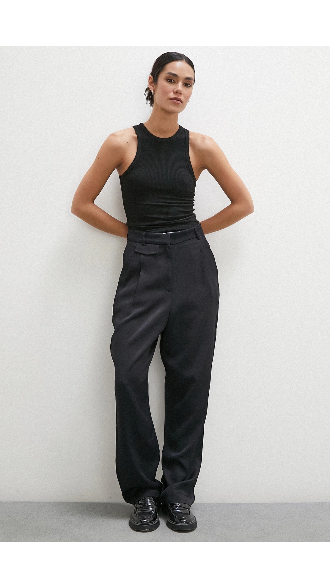 Kemer Detaylı Klasik Pantolon Siyah