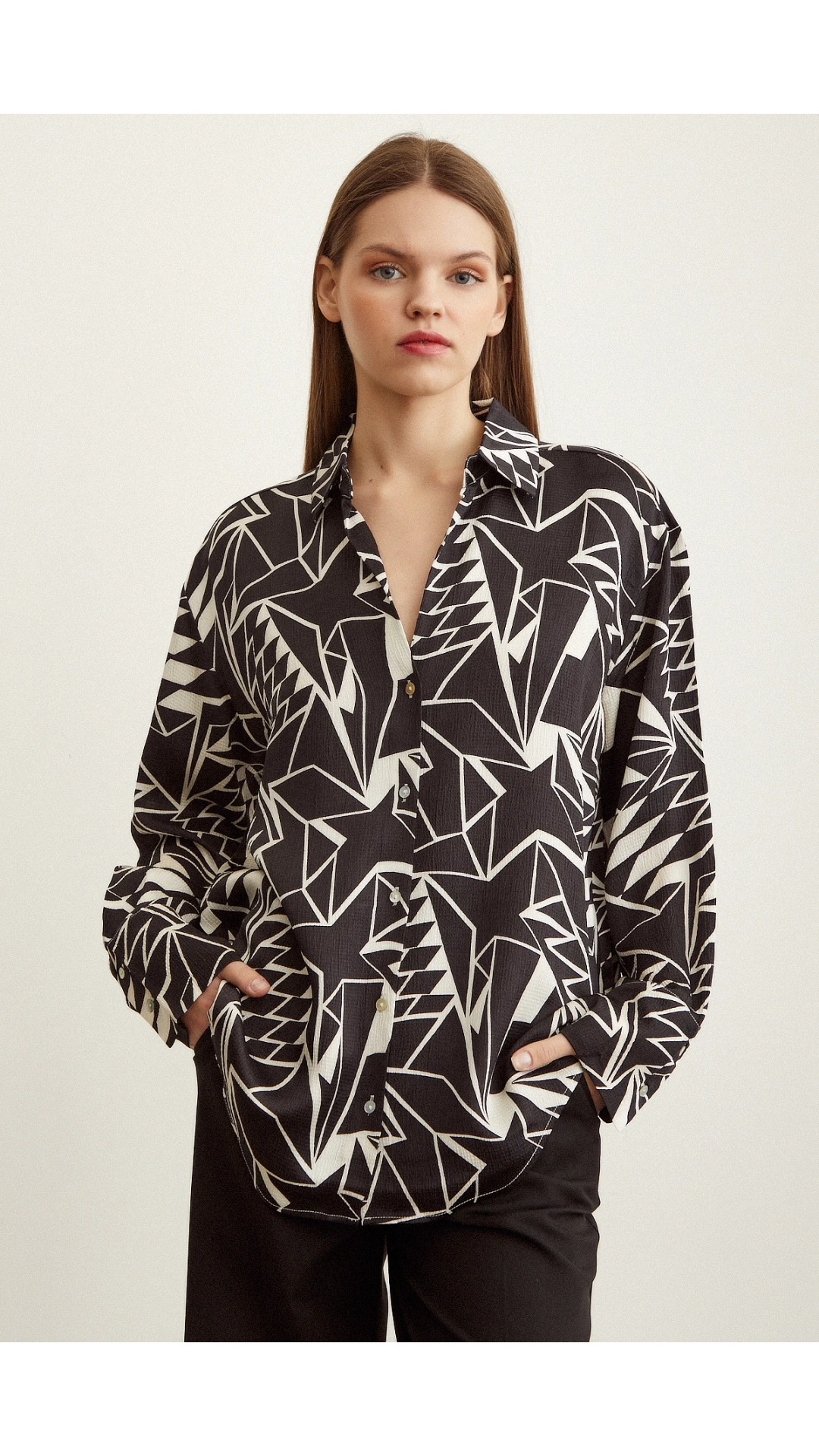 Bürümcük Kabartma Desenli Gömlek Siyah