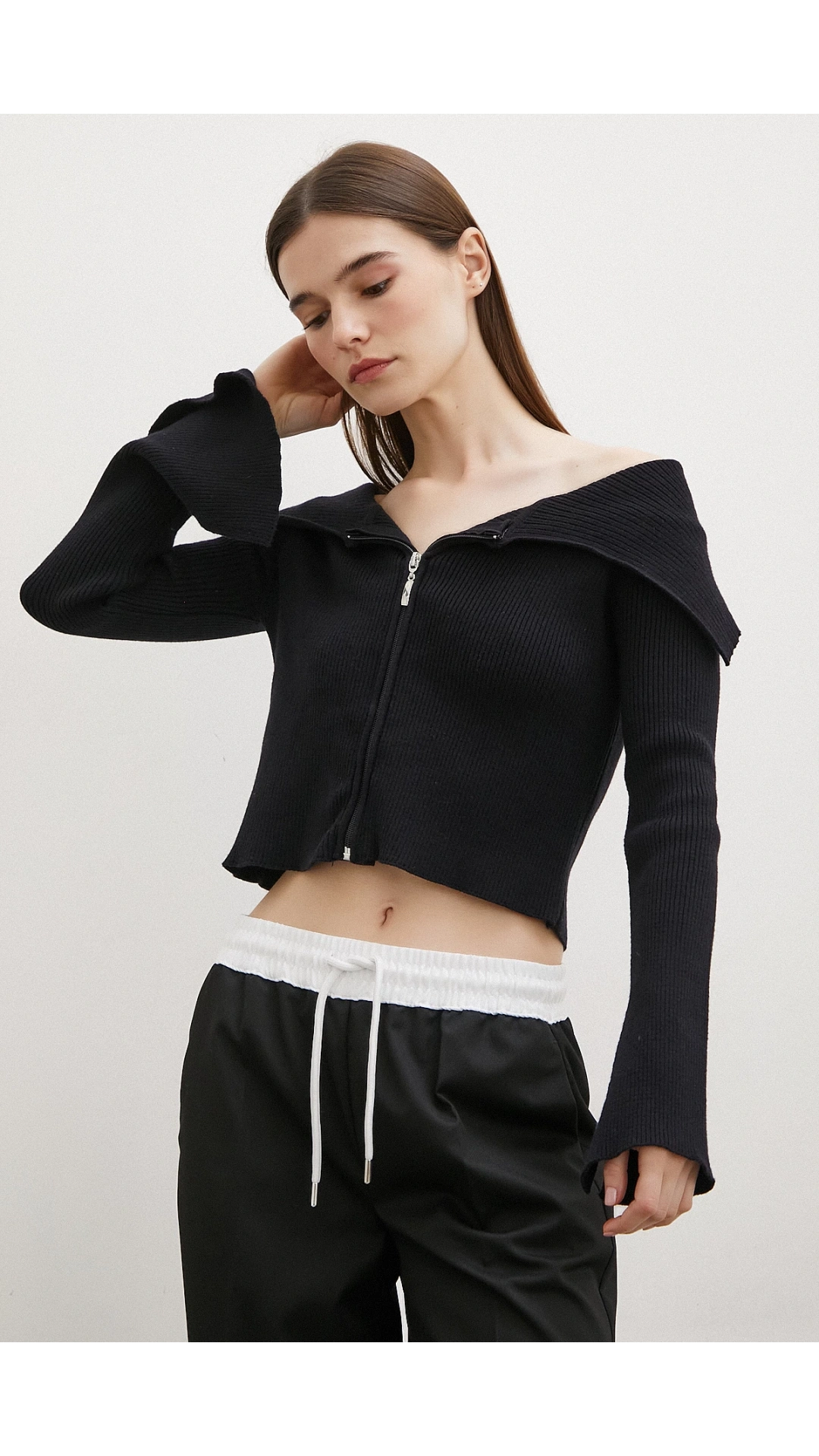 Fermuarlı Mendil Yaka Hırka Siyah