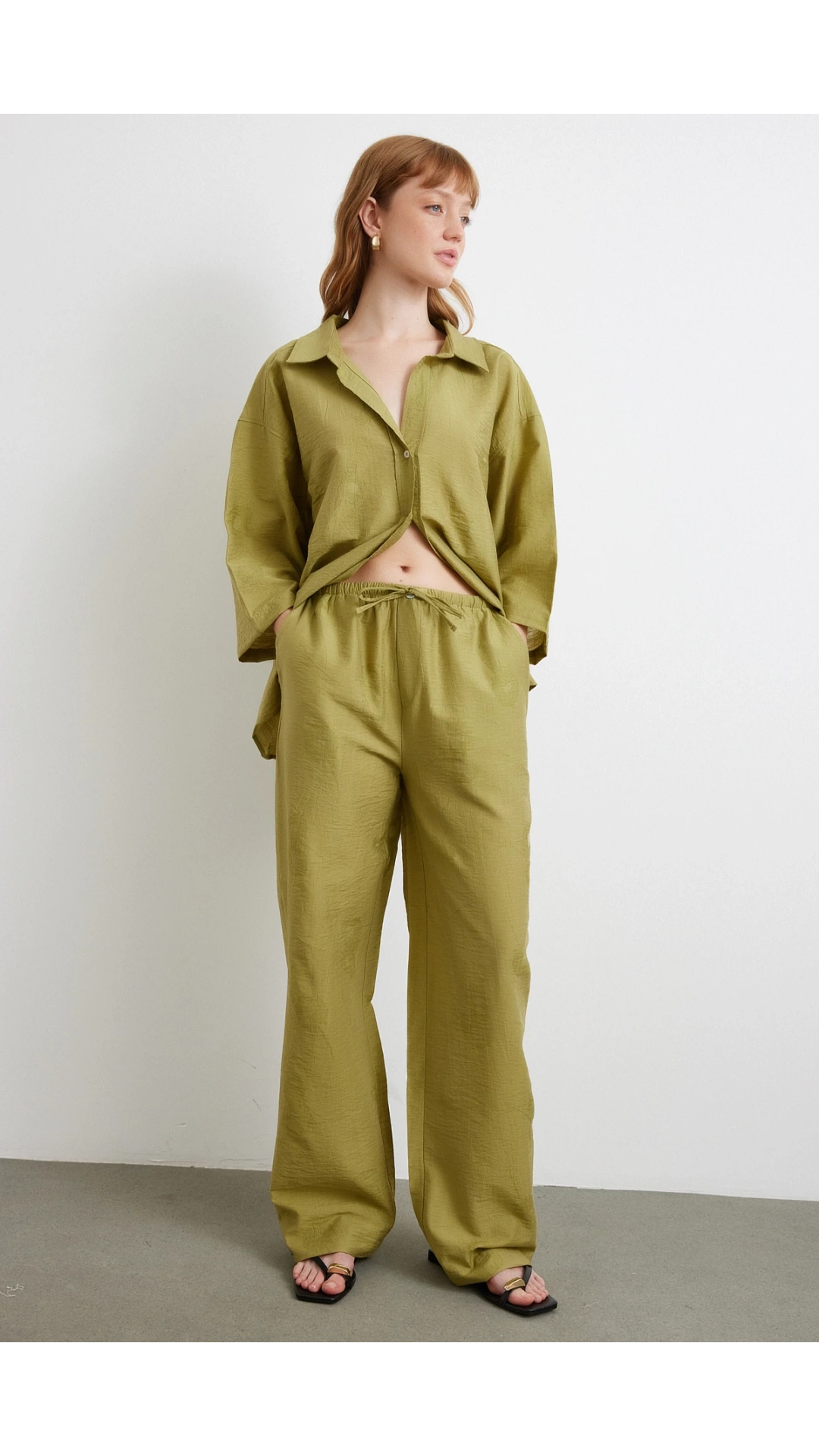 Arka Cepli Salaş Pantolon Yeşil