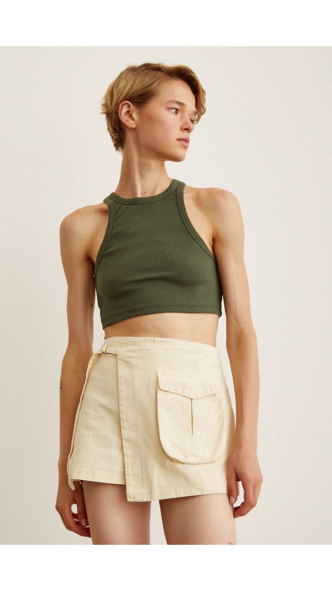 Kemer Detaylı Şort Etek Krem