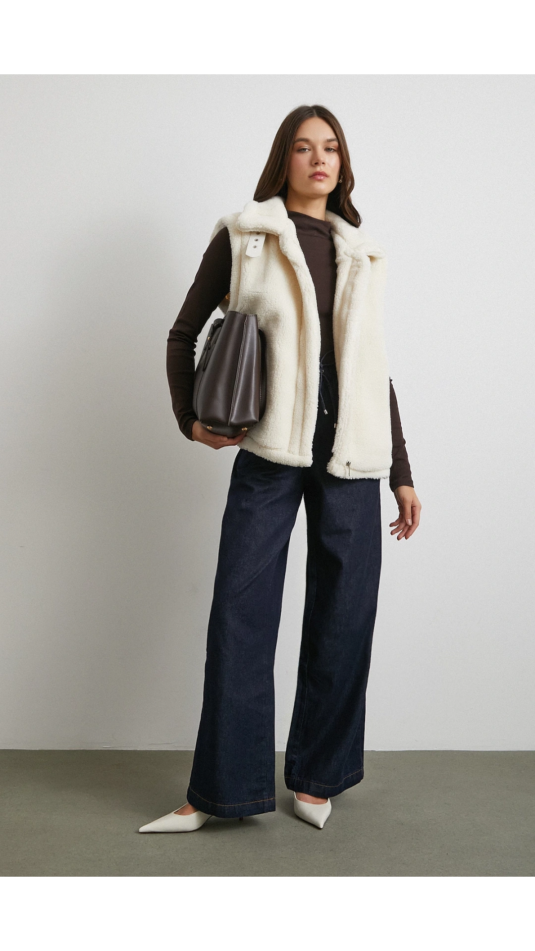 Yaka Detaylı Yumoş Yelek Ekru