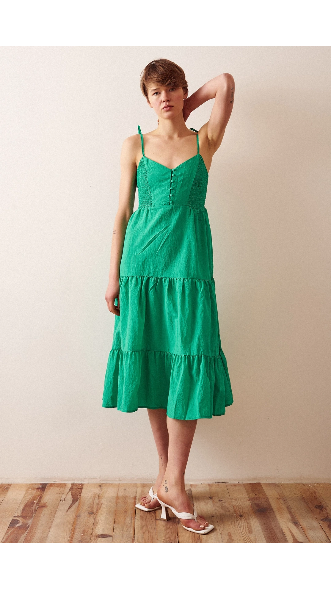 Sırtı Büzgülü Askılı Elbise Yeşil