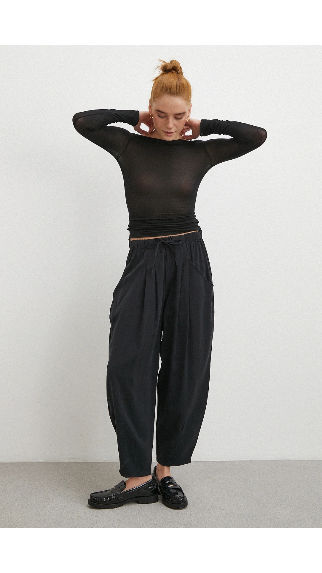 Bağcıklı Beli Lastikli Pileli Pantolon Siyah