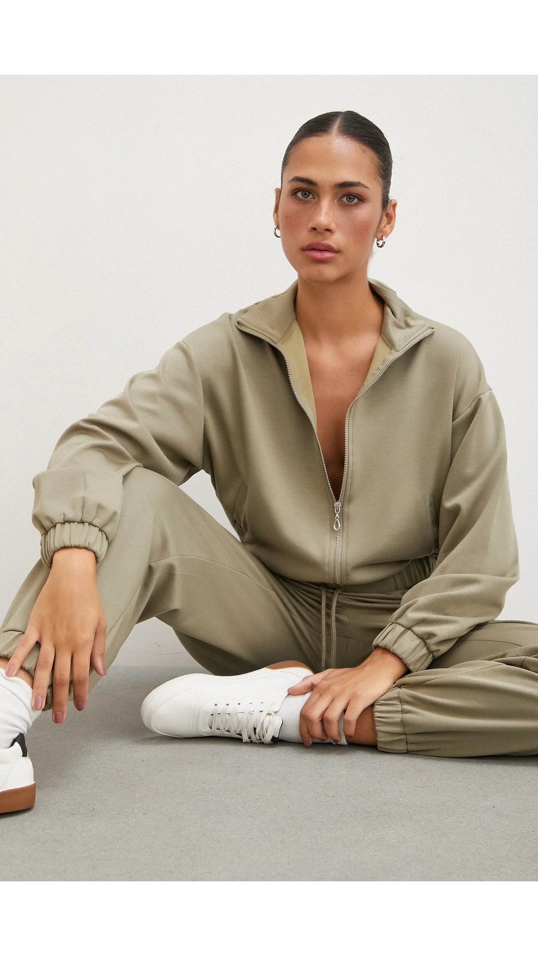 Fermuarlı Sweatshirt Çağla