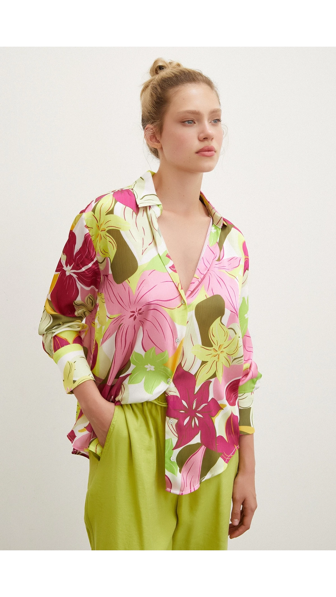 Çiçek Desen Saten Gömlek Pembe