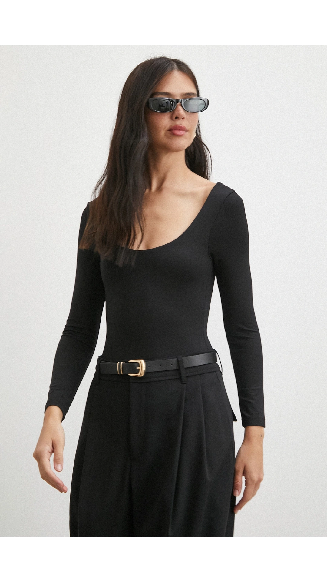 U Yaka Uzun Kollu Çıtçıtlı Bodysuit Siyah