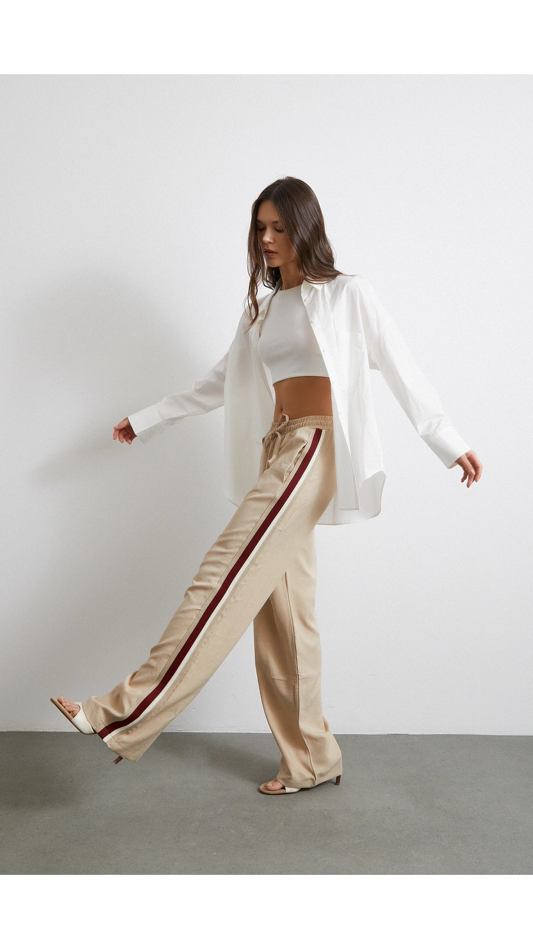 Beli Lastikli Çift Şeritli Pantolon Bej