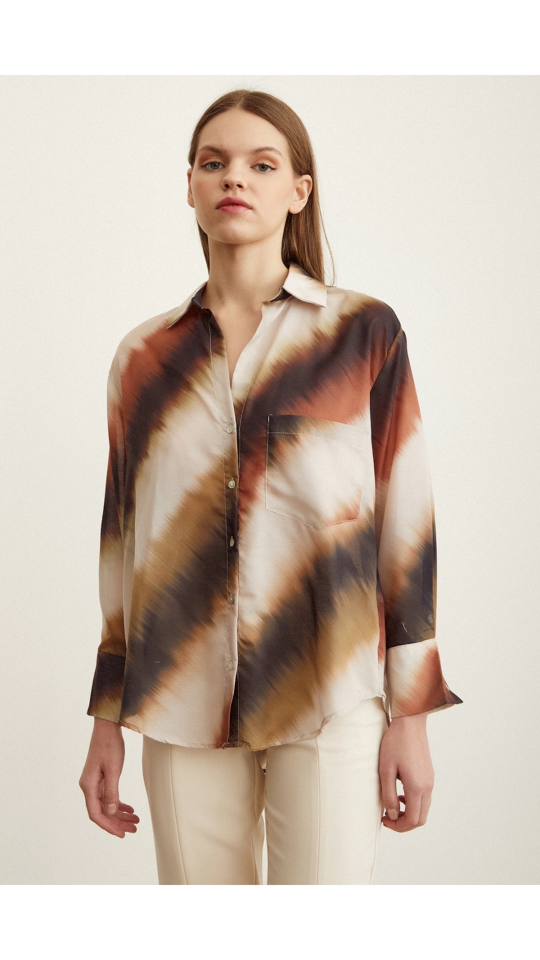 Desenli Cepli Gömlek Batik