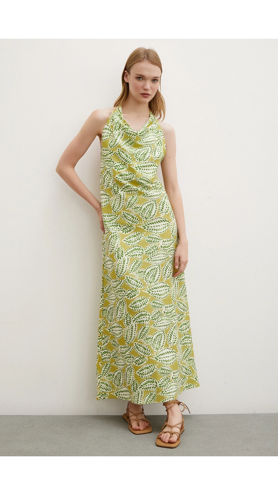 Degaje Yaka Maxi Elbise Yeşil