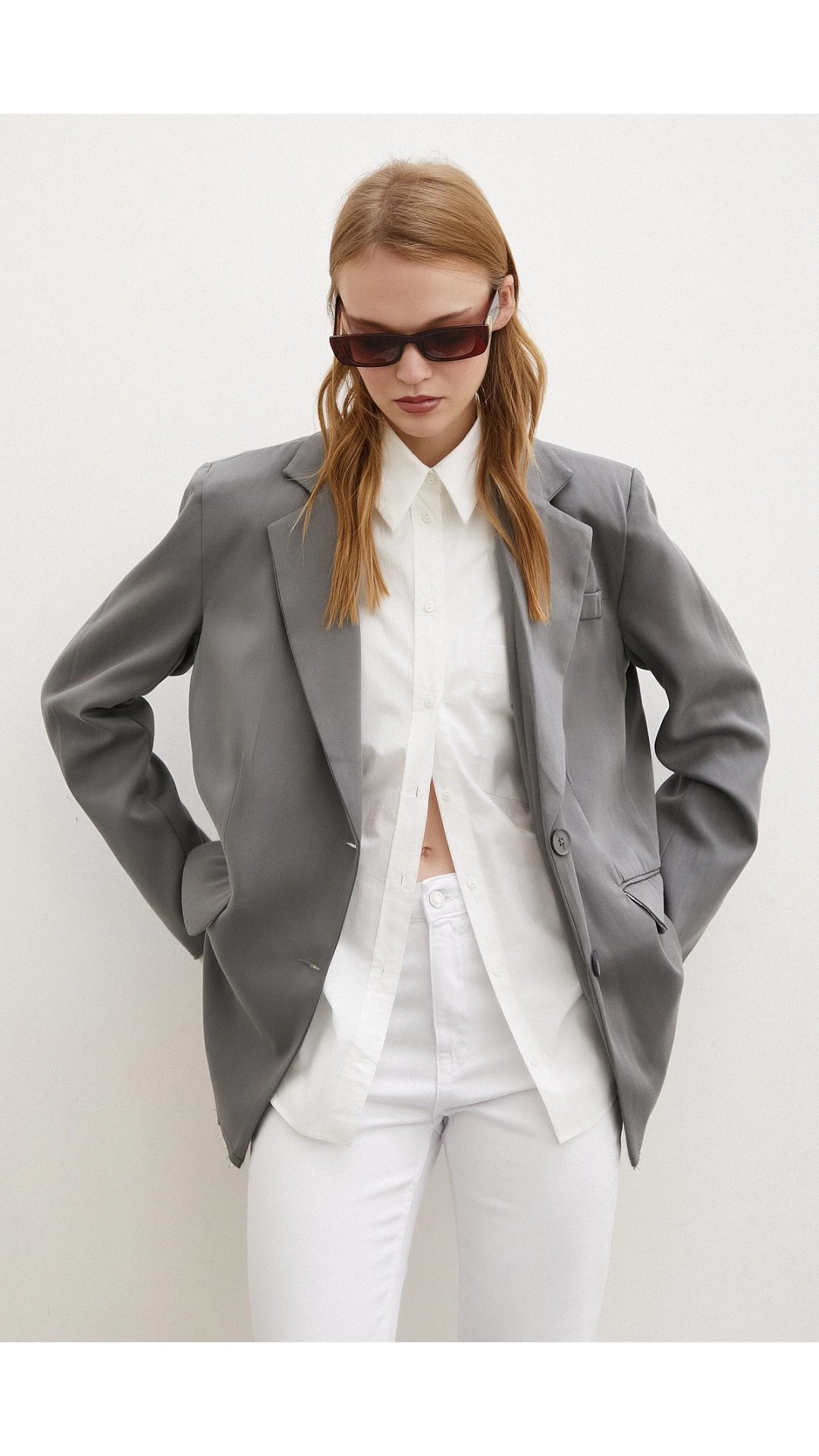 Cep Kapaklı Kesik Detaylı Blazer Ceket Gri