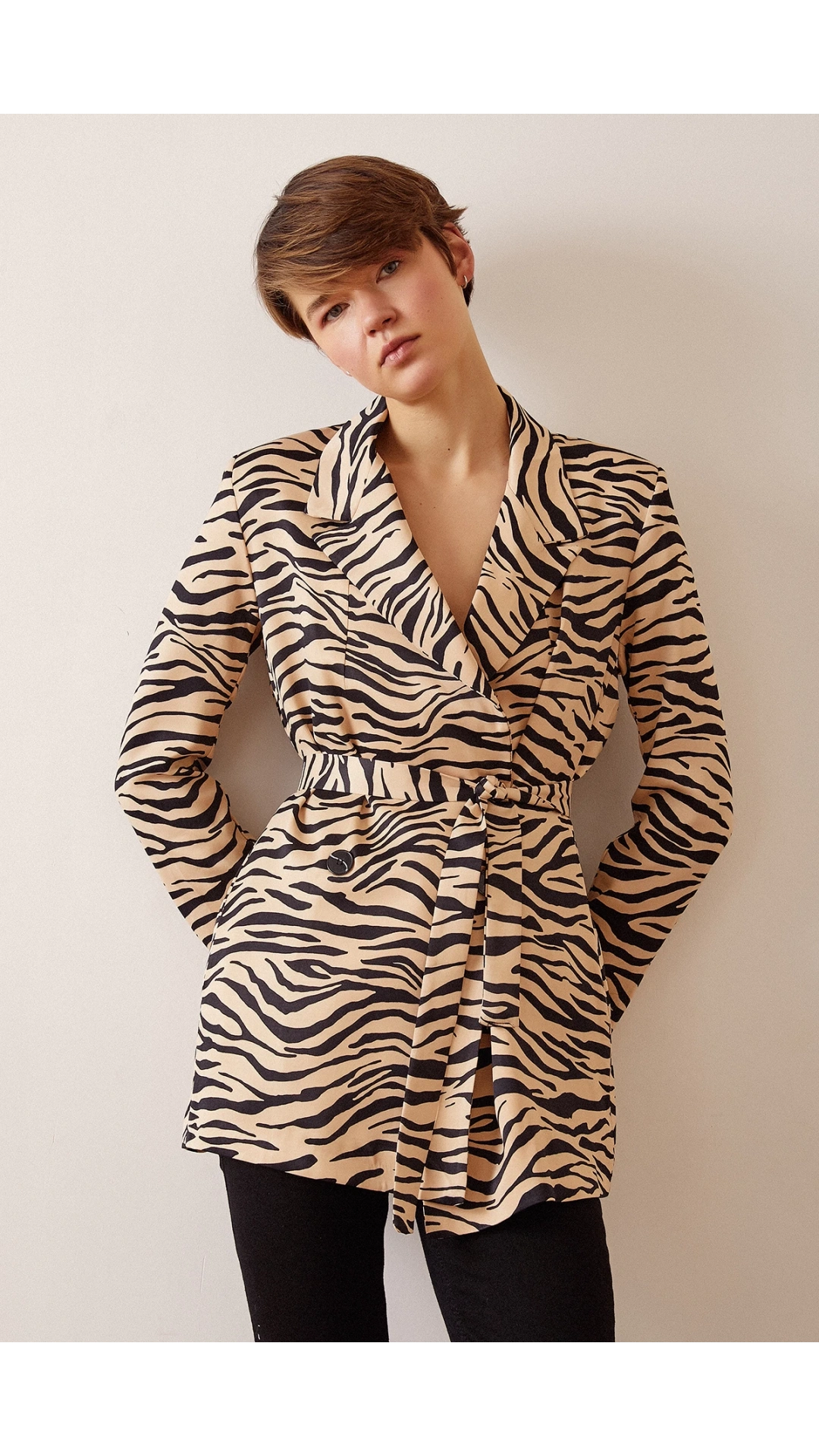 Düğmeli Kuşaklı Blazer Ceket Leopar