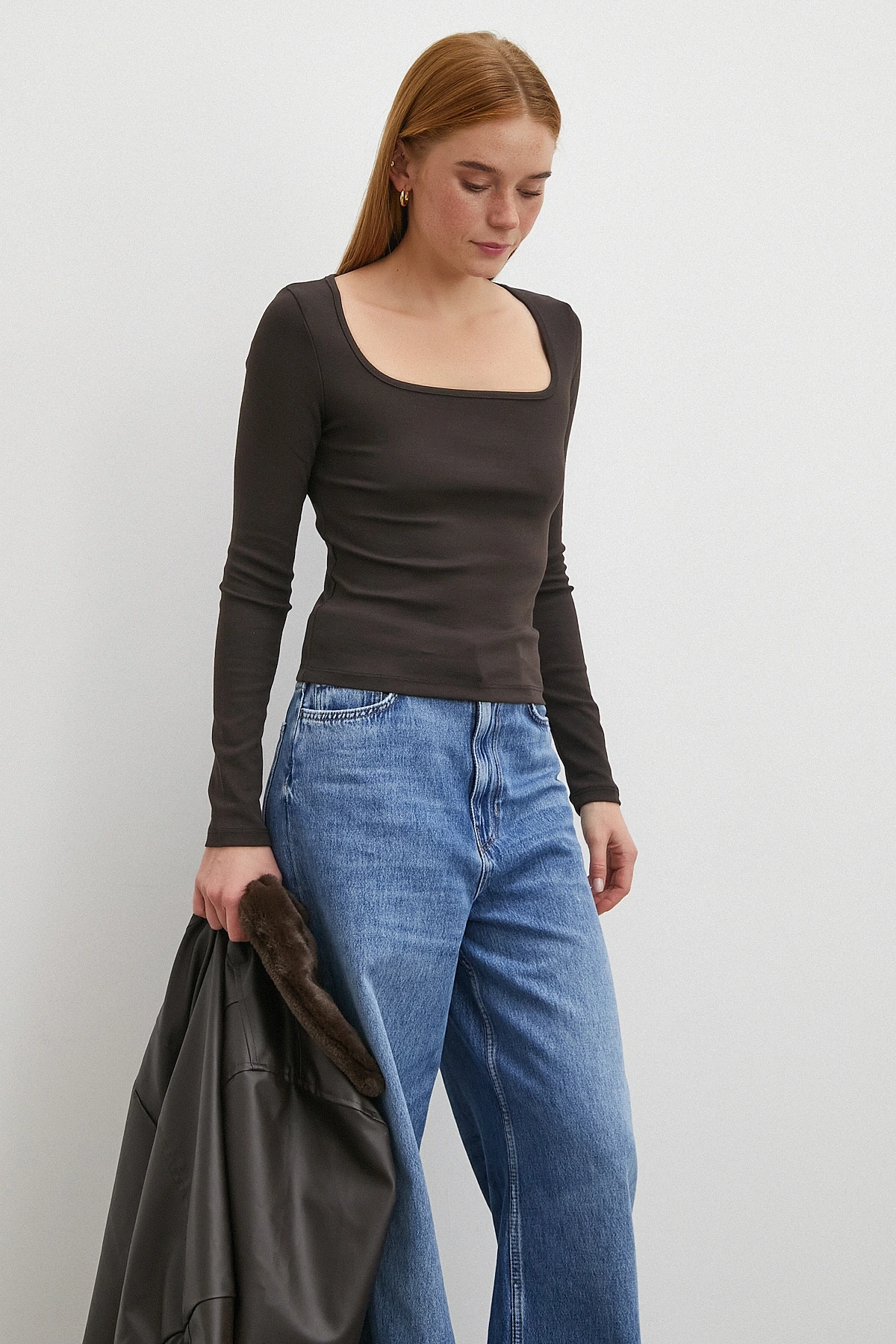 Uzun Kol Kare Yaka Bluz Kahve