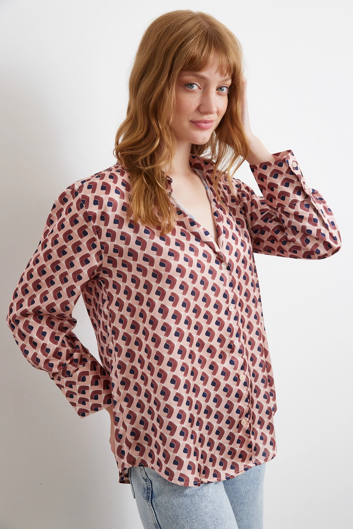 Geometrik Desenli Saten Gömlek Pembe