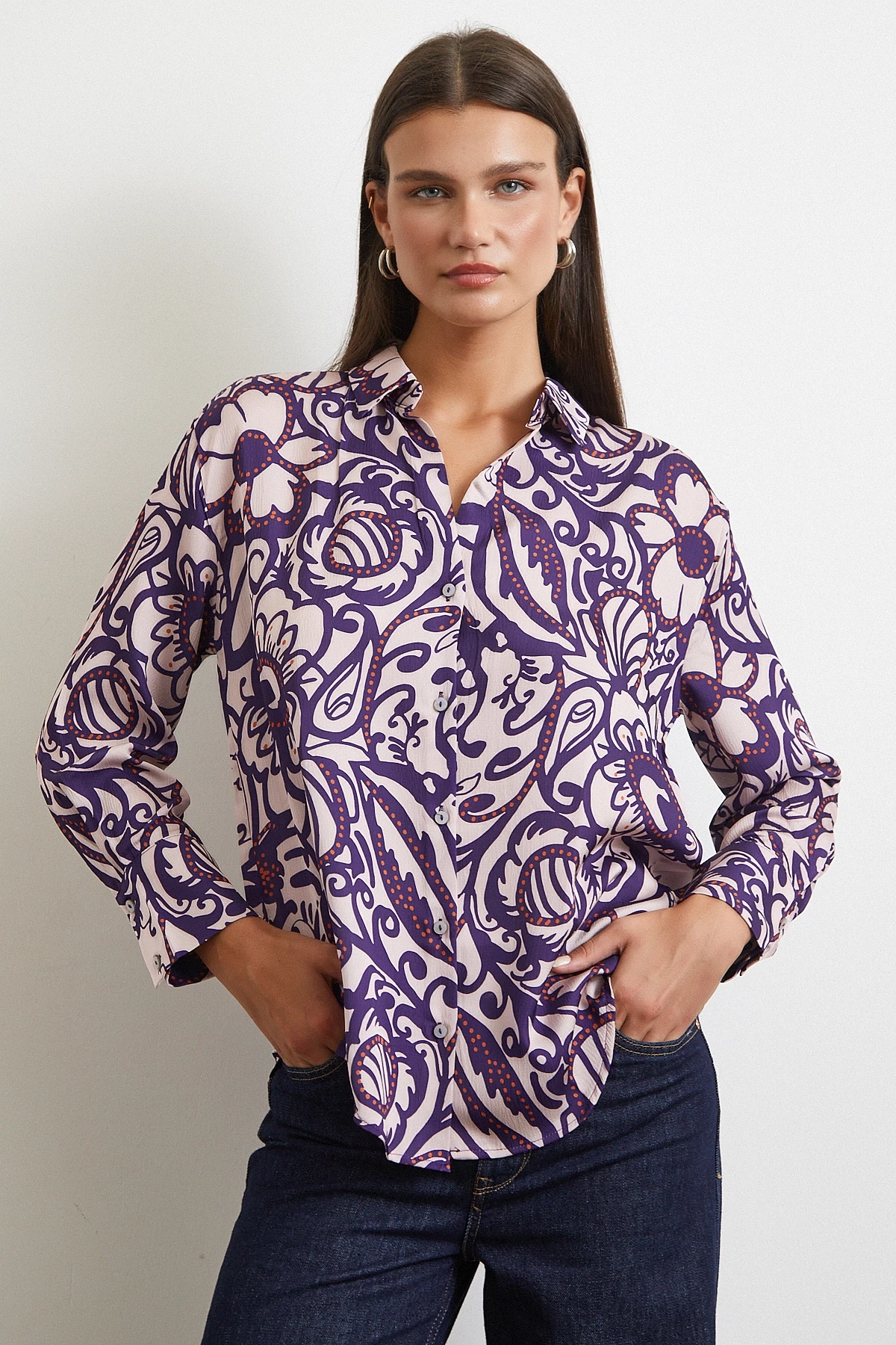 Çiçek Desenli Saten Gömlek Mor