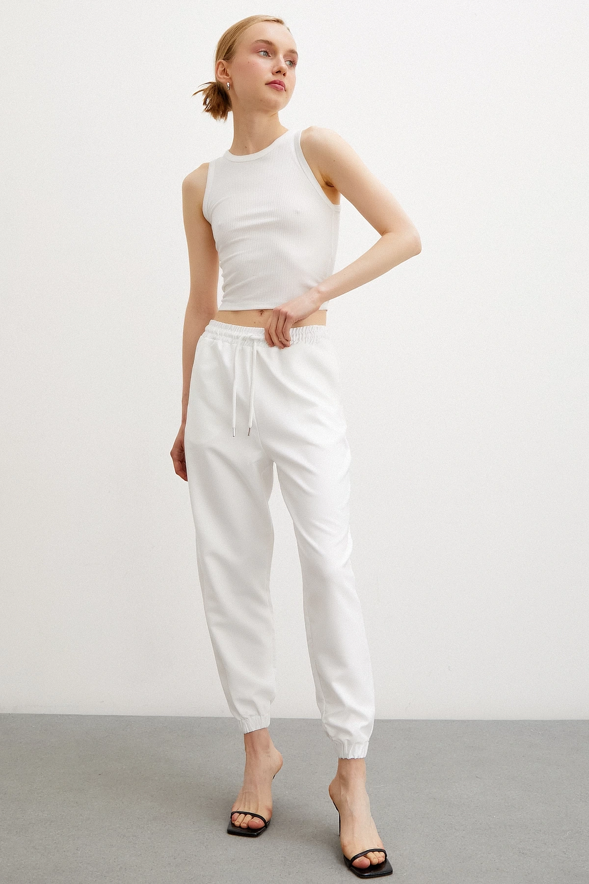 Likralı Eşofman Altı Beyaz