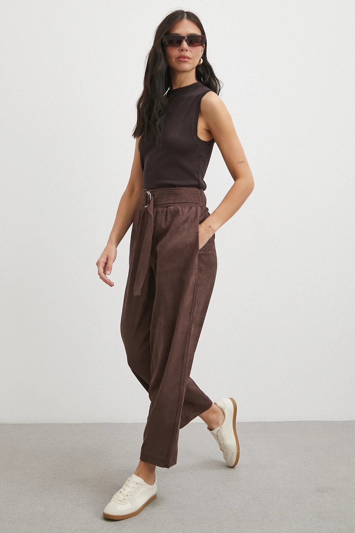 Beli Büzgülü Kemer Tokalı Pantolon Kahve