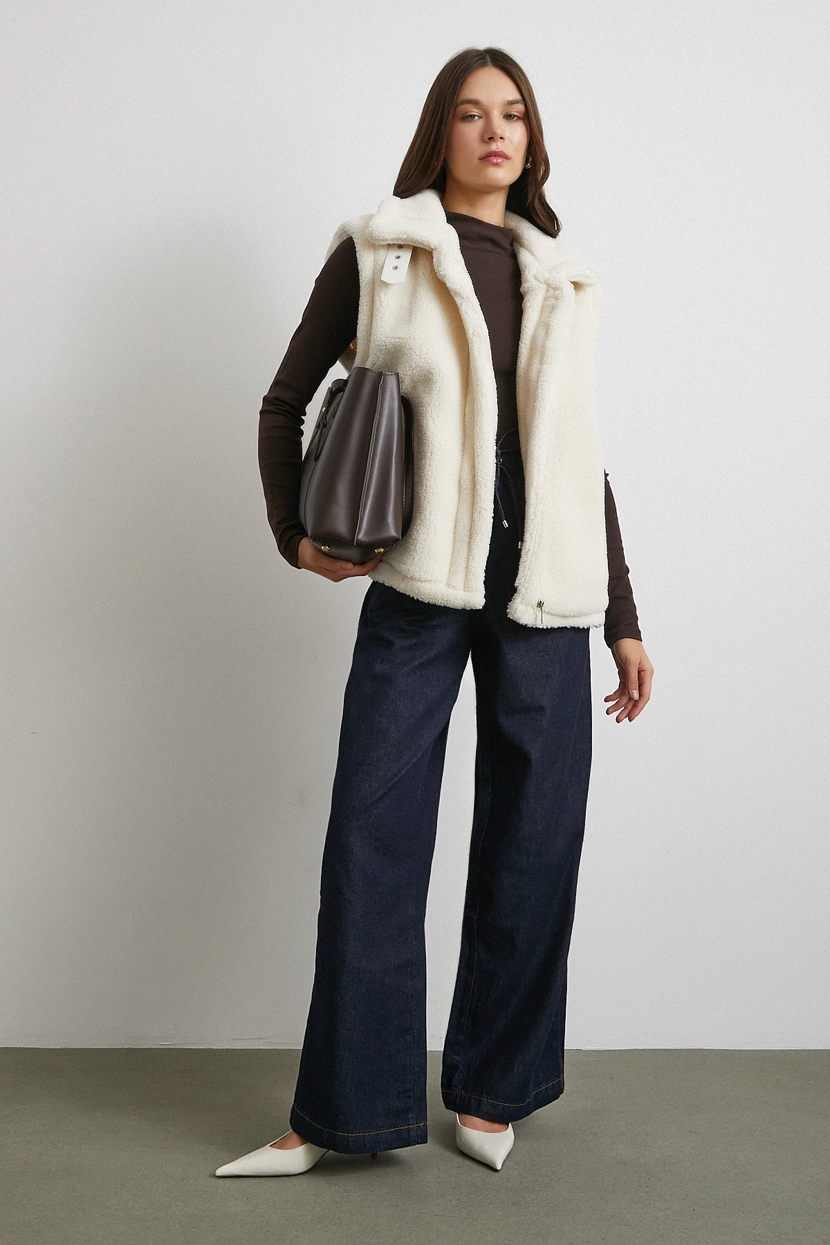 Yaka Detaylı Yumoş Yelek Ekru