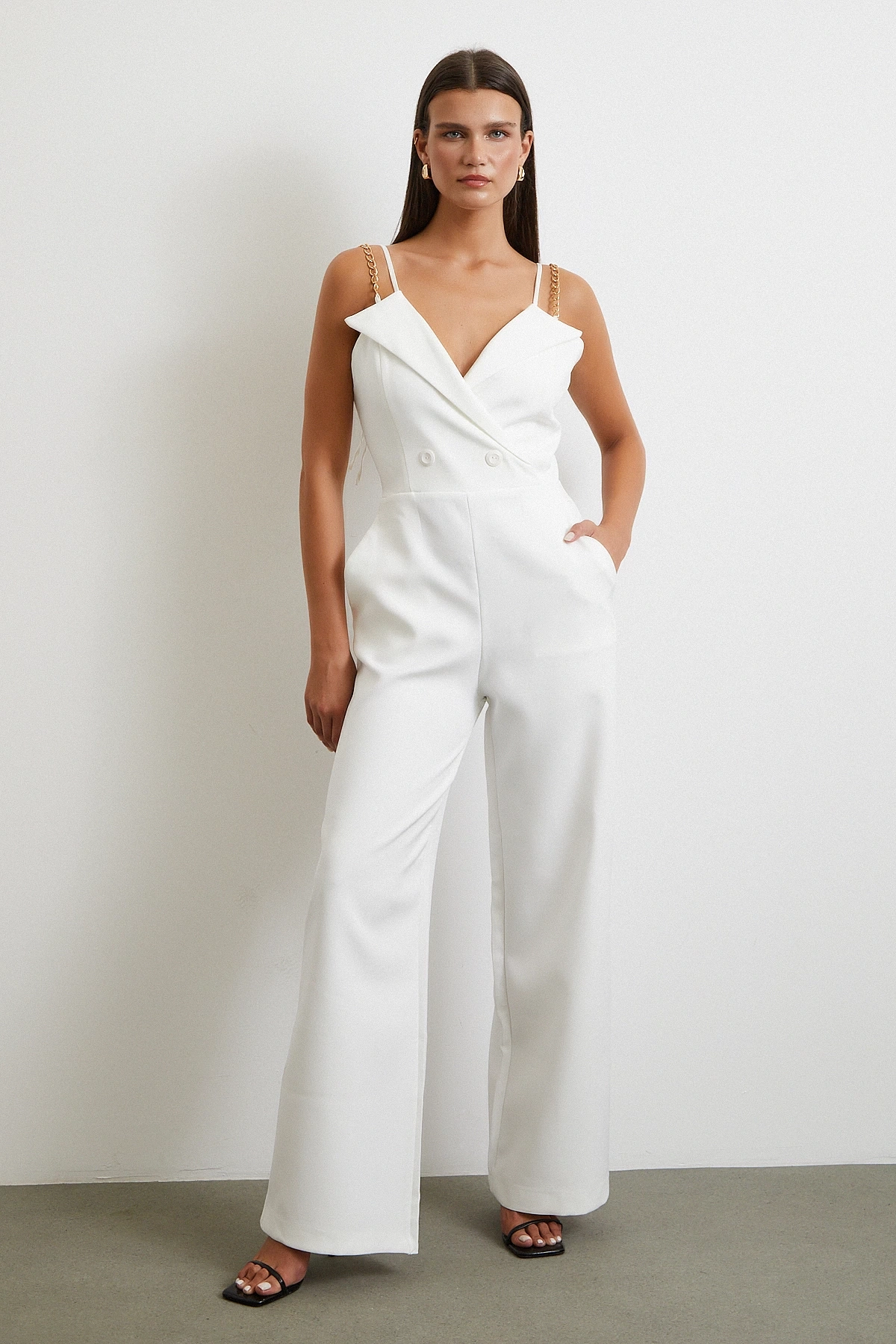 Zincir Detaylı Tulum Beyaz